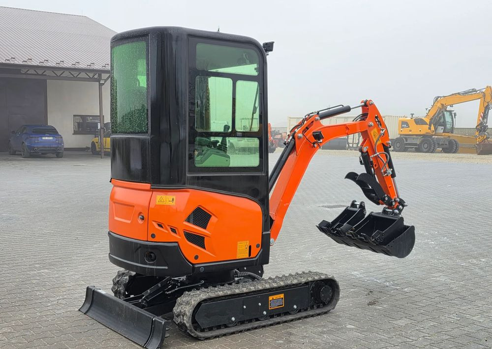 Inny NOWA MINIKOPARKA NM18 , SILNIK KUBOTA 14 KM, 3 ŁYŻKI - Mini excavator: picture 5 Inny NOWA MINIKOPARKA NM18 , SILNIK KUBOTA 14 KM, 3 ŁYŻKI - Mini excavator: picture 5