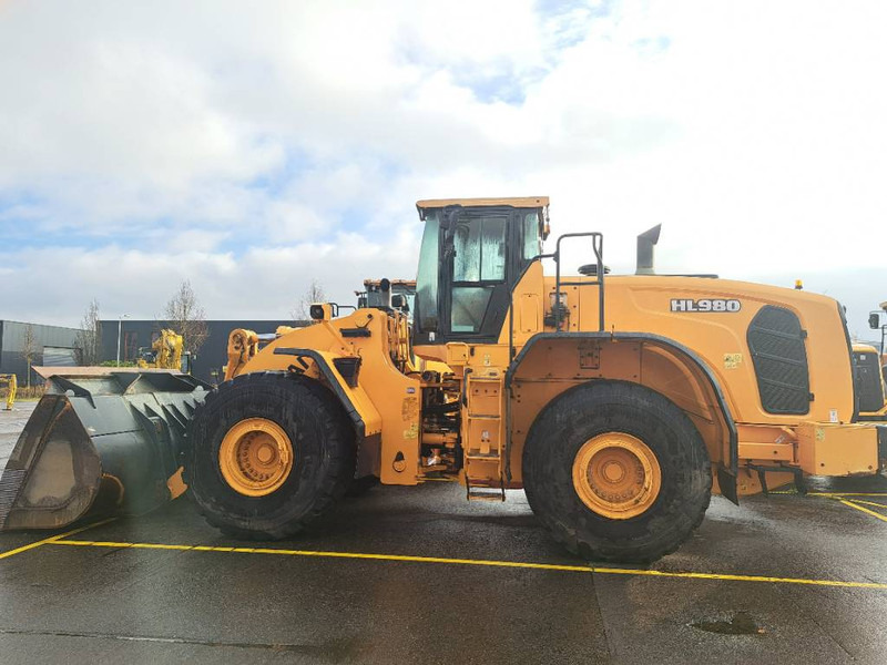 Hyundai HL 980 - Wheel loader: picture 5 Hyundai HL 980 - Wheel loader: picture 5