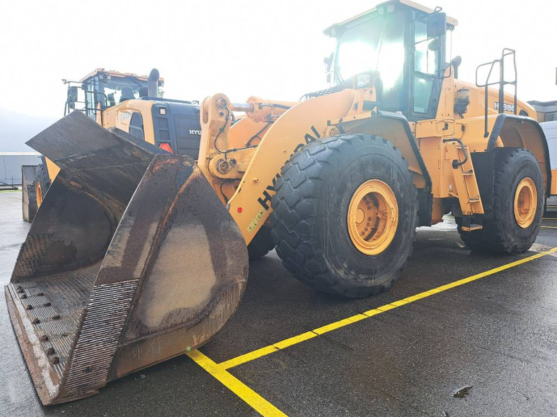 Hyundai HL 980 - Wheel loader: picture 1 Hyundai HL 980 - Wheel loader: picture 1