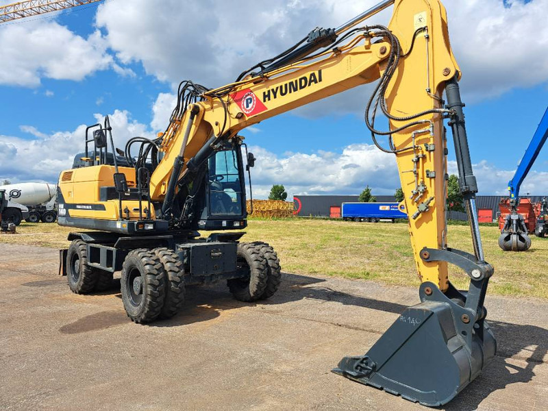 Hyundai HW 140 - Wheel excavator: picture 2 Hyundai HW 140 - Wheel excavator: picture 2