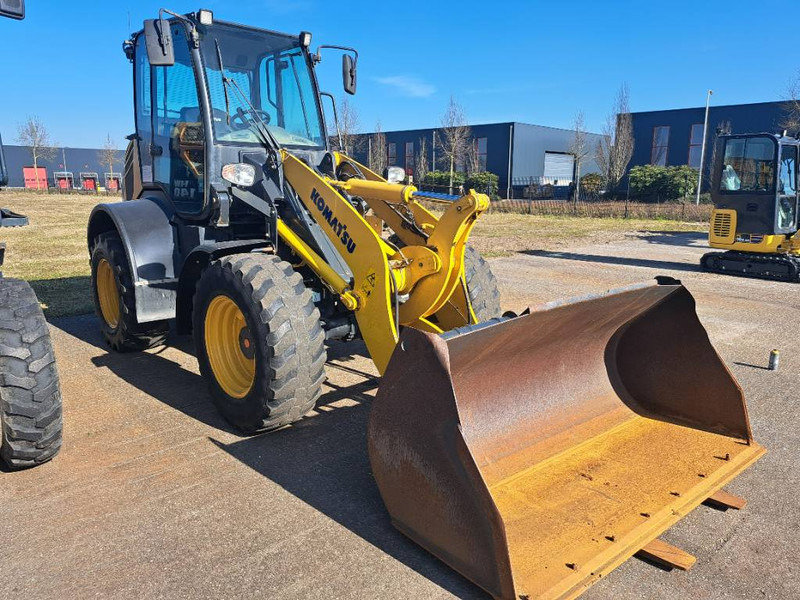 Komatsu WA 100 M-8 - Wheel loader: picture 2 Komatsu WA 100 M-8 - Wheel loader: picture 2
