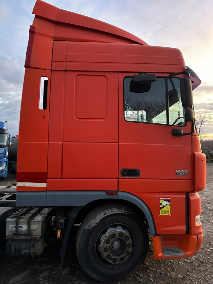 DAF XF 95.430 Tractor head - Tractor truck: picture 2 DAF XF 95.430 Tractor head - Tractor truck: picture 2