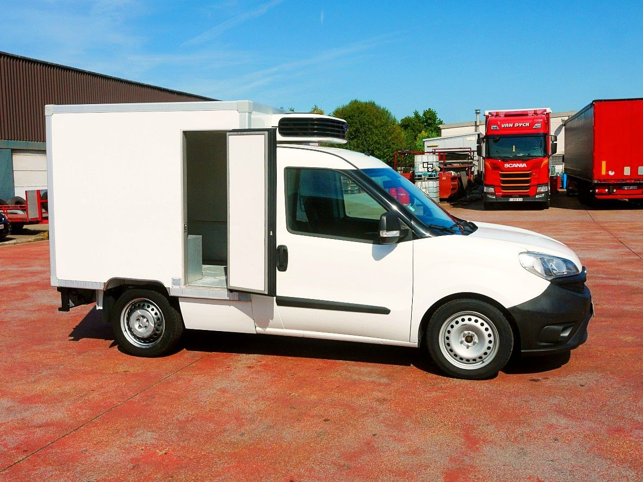 Fiat 1.6 KUHLKOFFER CARRIER XARIOS 200 -20c - Refrigerated delivery van: picture 3 Fiat 1.6 KUHLKOFFER CARRIER XARIOS 200 -20c - Refrigerated delivery van: picture 3