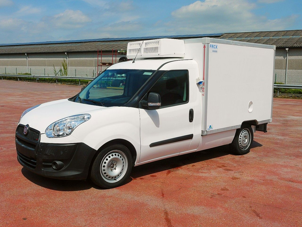Fiat DOBLO 1.6 KUHKOFFER RELEC FROID TR22 -20C - Refrigerated delivery van: picture 4 Fiat DOBLO 1.6 KUHKOFFER RELEC FROID TR22 -20C - Refrigerated delivery van: picture 4