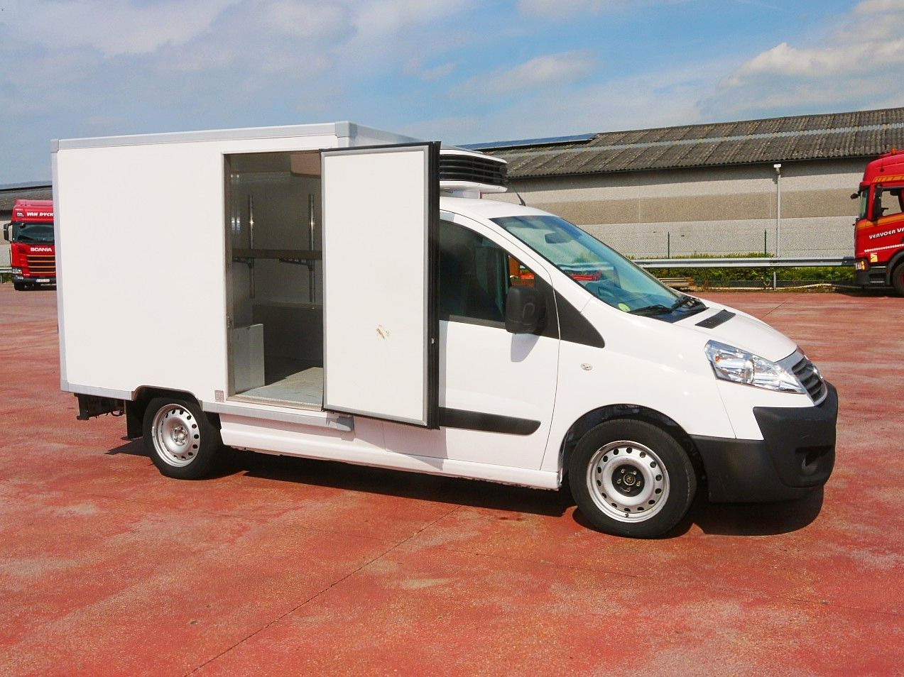 Fiat SCUDO 2.0 KUHLKOFFER CARRIER XARIOS 200 -20C - Refrigerated delivery van: picture 3 Fiat SCUDO 2.0 KUHLKOFFER CARRIER XARIOS 200 -20C - Refrigerated delivery van: picture 3