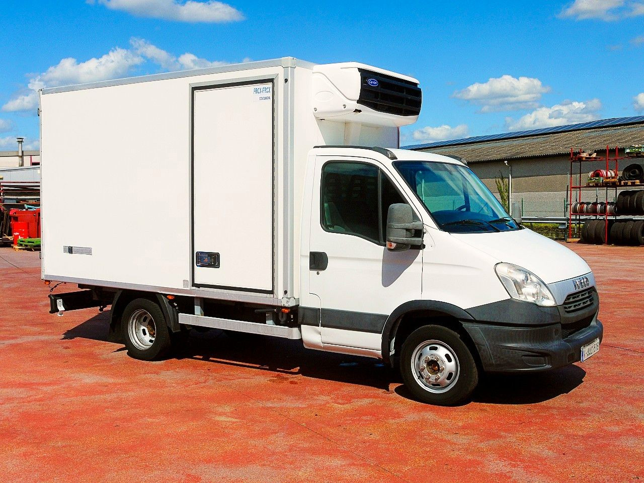 Iveco 35C13 DAILY KUHLKOFFER CARRIER XARIOS 600 MULTI - Refrigerated delivery van: picture 2 Iveco 35C13 DAILY KUHLKOFFER CARRIER XARIOS 600 MULTI - Refrigerated delivery van: picture 2