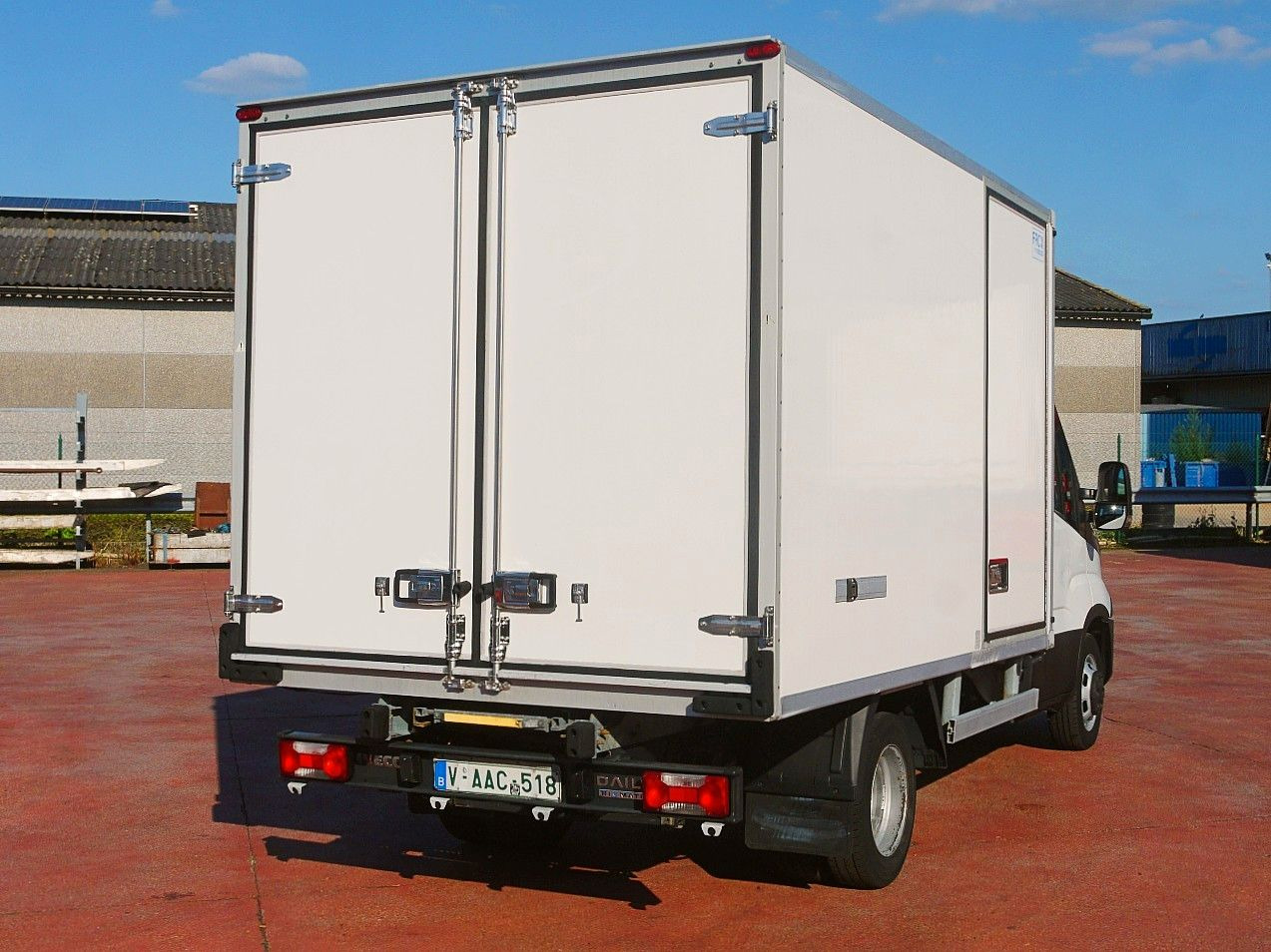 Iveco 35C14 DAILY KUHLKOFER CARRIER XARIOS 350 -20 A/C - Refrigerated delivery van: picture 5 Iveco 35C14 DAILY KUHLKOFER CARRIER XARIOS 350 -20 A/C - Refrigerated delivery van: picture 5