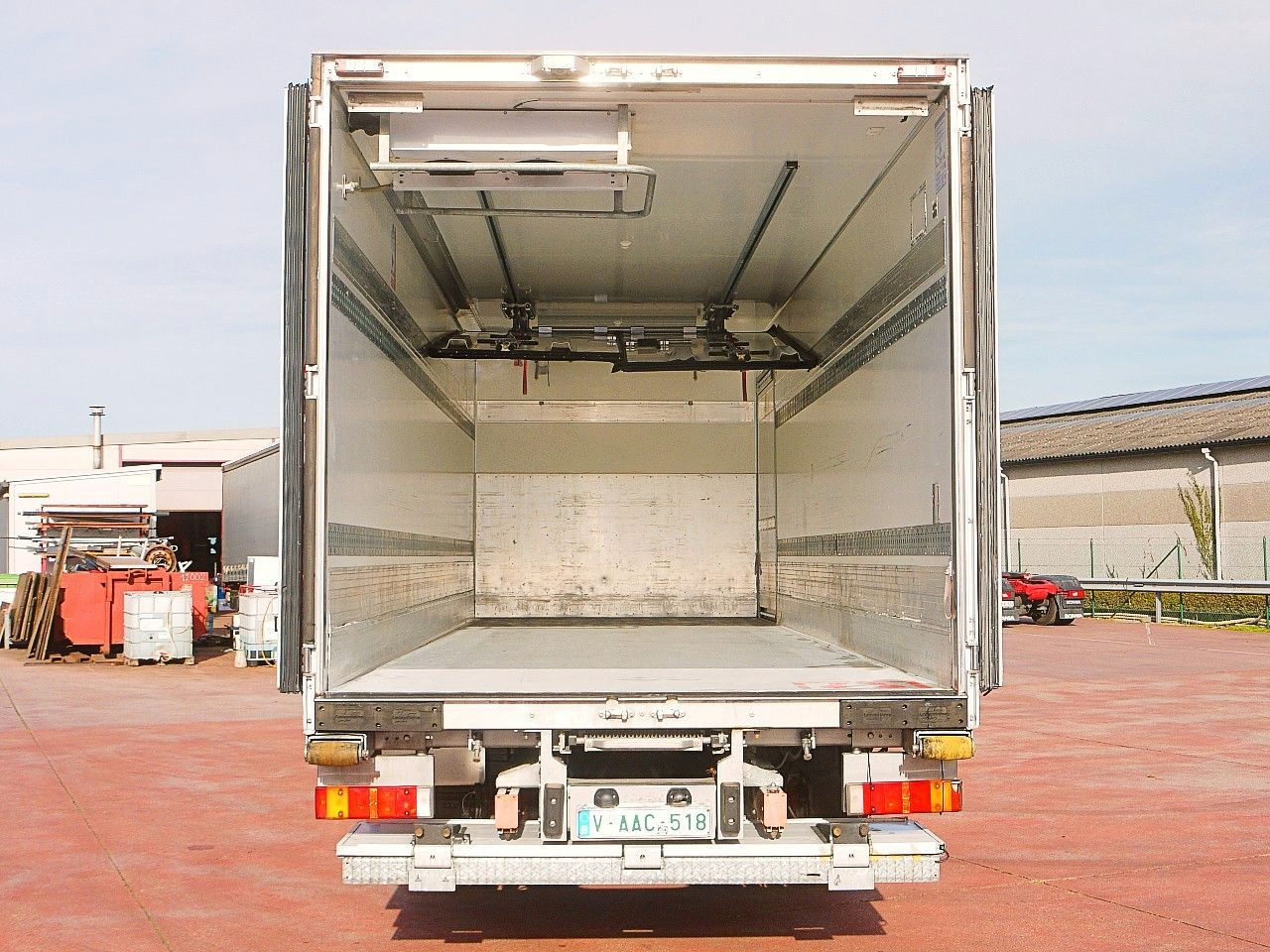 Refrigerator truck Mercedes-Benz 1829 AXOR KUHOKOFFER CARRIER SUPRA 1150MT A/C: picture 9