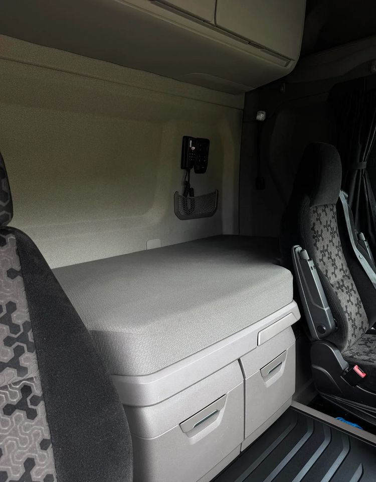 Scania R450 - Tractor truck: picture 4 Scania R450 - Tractor truck: picture 4