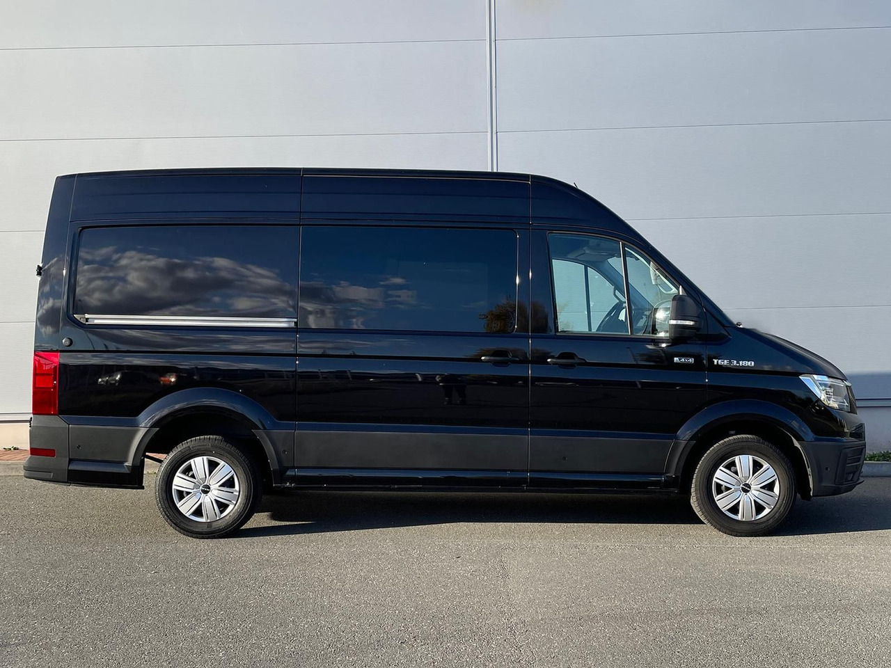 MAN TGE 3.180 L3H3 MIXTO 4x4 AUTOM DIFF AHK ACC NAV - Commercial truck: picture 5 MAN TGE 3.180 L3H3 MIXTO 4x4 AUTOM DIFF AHK ACC NAV - Commercial truck: picture 5