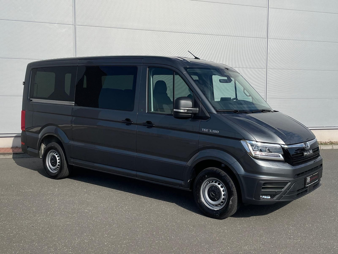 MAN TGE 3.180 Kombi L3H2 LED ACC NAVI SITZHZ - Passenger van: picture 2 MAN TGE 3.180 Kombi L3H2 LED ACC NAVI SITZHZ - Passenger van: picture 2