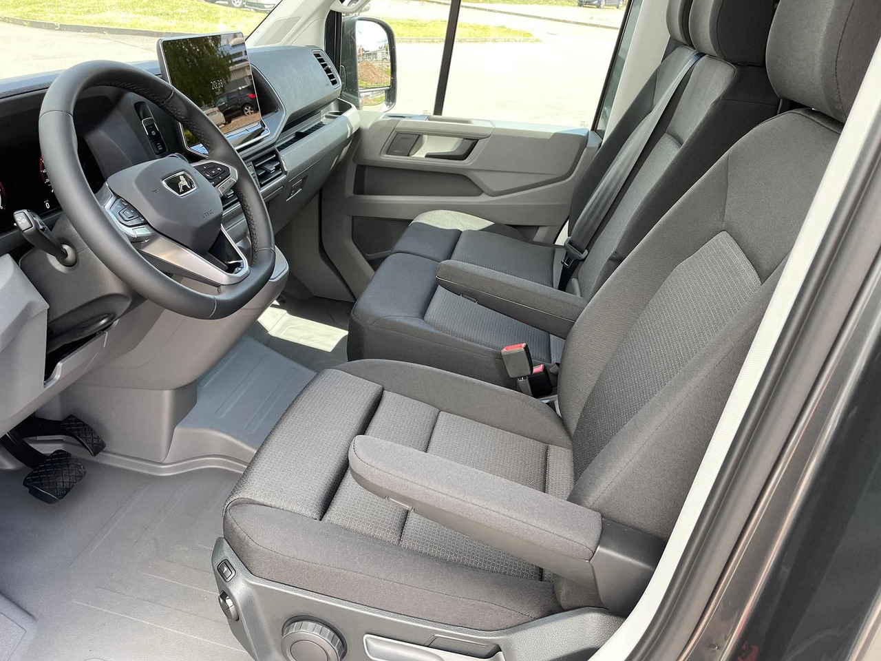 Panel van MAN TGE 3.180 L5H3 Kasten STANDHZ ACC LED SITZHZ: picture 28 Panel van MAN TGE 3.180 L5H3 Kasten STANDHZ ACC LED SITZHZ: picture 28