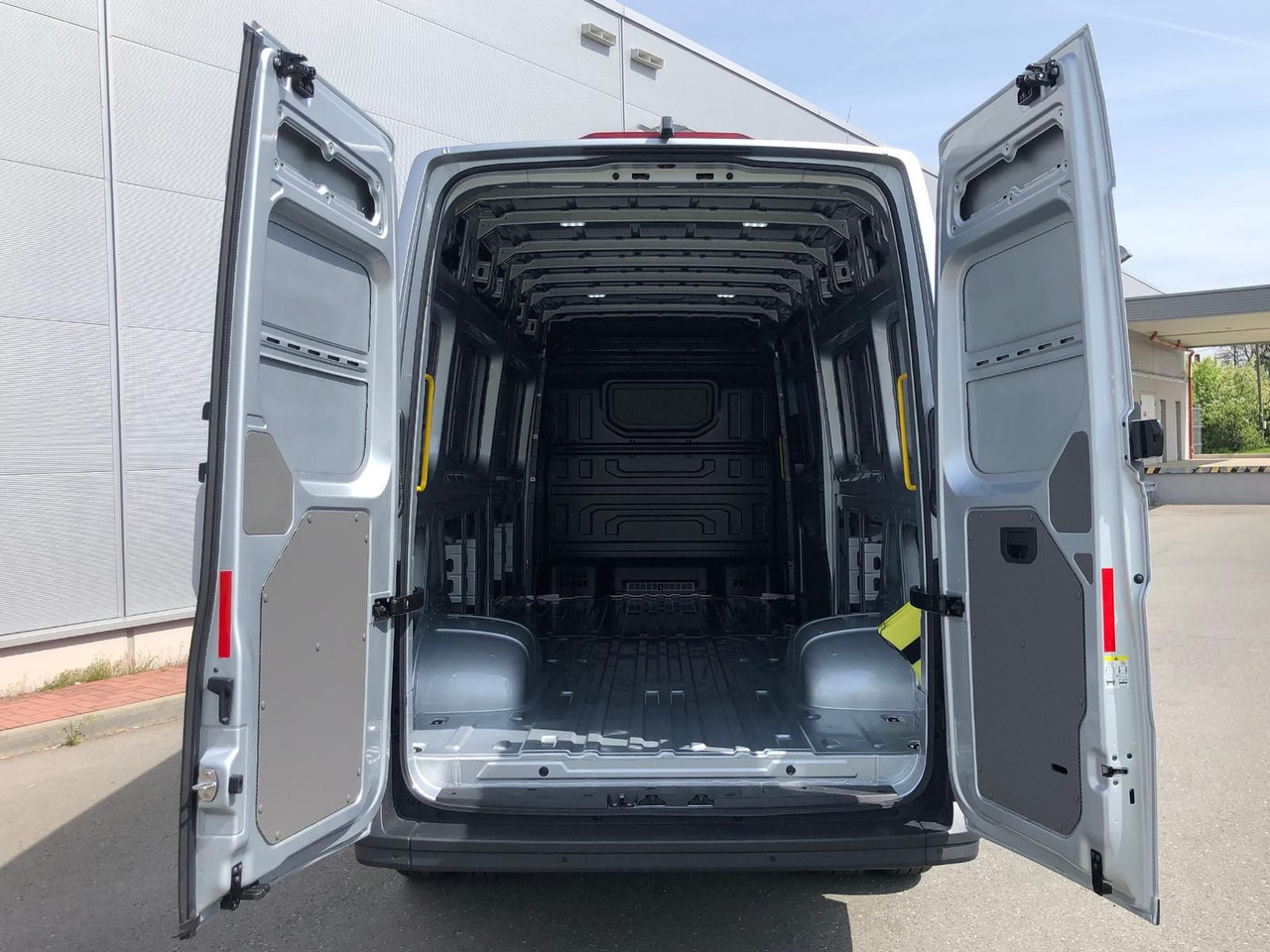 Car MAN TGE 5.160 Kasten L4H3 5t NAVI SITZHZ STANDHZ KAM: picture 11 Car MAN TGE 5.160 Kasten L4H3 5t NAVI SITZHZ STANDHZ KAM: picture 11