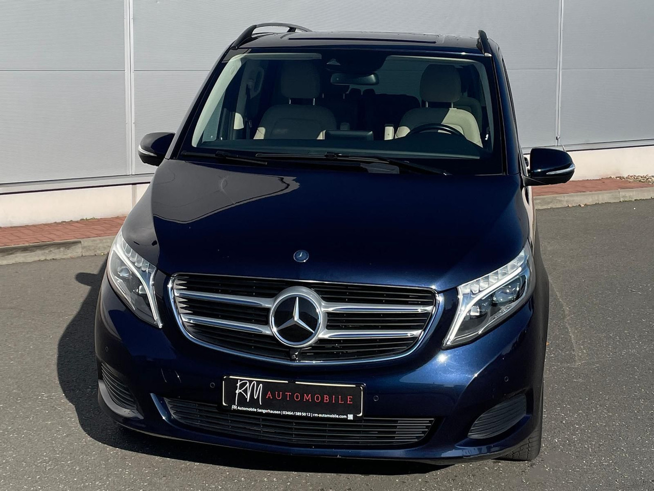 Mercedes-Benz V 250 d Avantgarde 360°KAMERA LED ALLRAD - Passenger van: picture 4 Mercedes-Benz V 250 d Avantgarde 360°KAMERA LED ALLRAD - Passenger van: picture 4