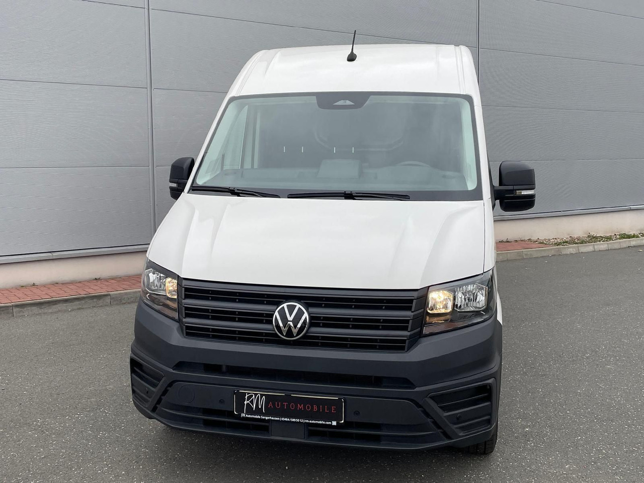 Volkswagen Crafter Kasten 35 L3H3 Autom. NAVI DAB PDC TEMP - Passenger van: picture 4 Volkswagen Crafter Kasten 35 L3H3 Autom. NAVI DAB PDC TEMP - Passenger van: picture 4
