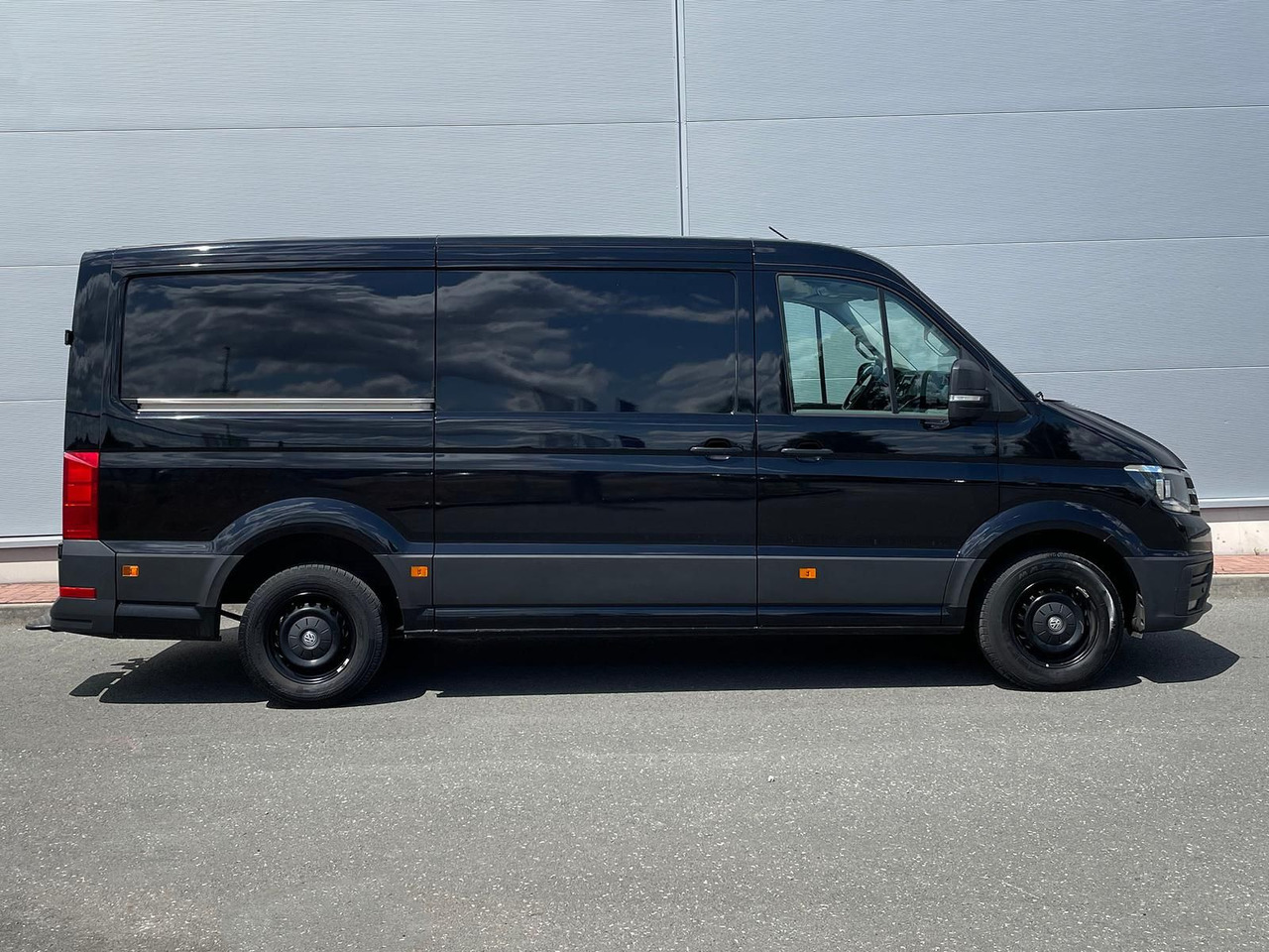 Volkswagen Crafter L3H2 Kasten AHK KAMERA SITZHZ LENKRADHZ - Passenger van: picture 5 Volkswagen Crafter L3H2 Kasten AHK KAMERA SITZHZ LENKRADHZ - Passenger van: picture 5