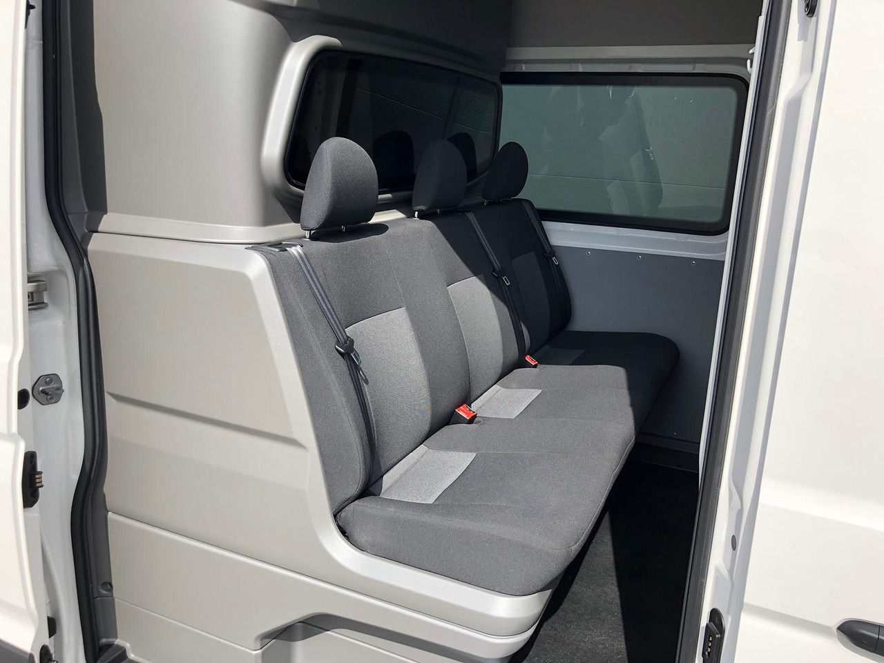 Volkswagen Crafter MIXTO 35 L4H3 KAMERA KLIMA SITZHZ DAB - Panel van, Combi van: picture 3 Volkswagen Crafter MIXTO 35 L4H3 KAMERA KLIMA SITZHZ DAB - Panel van, Combi van: picture 3