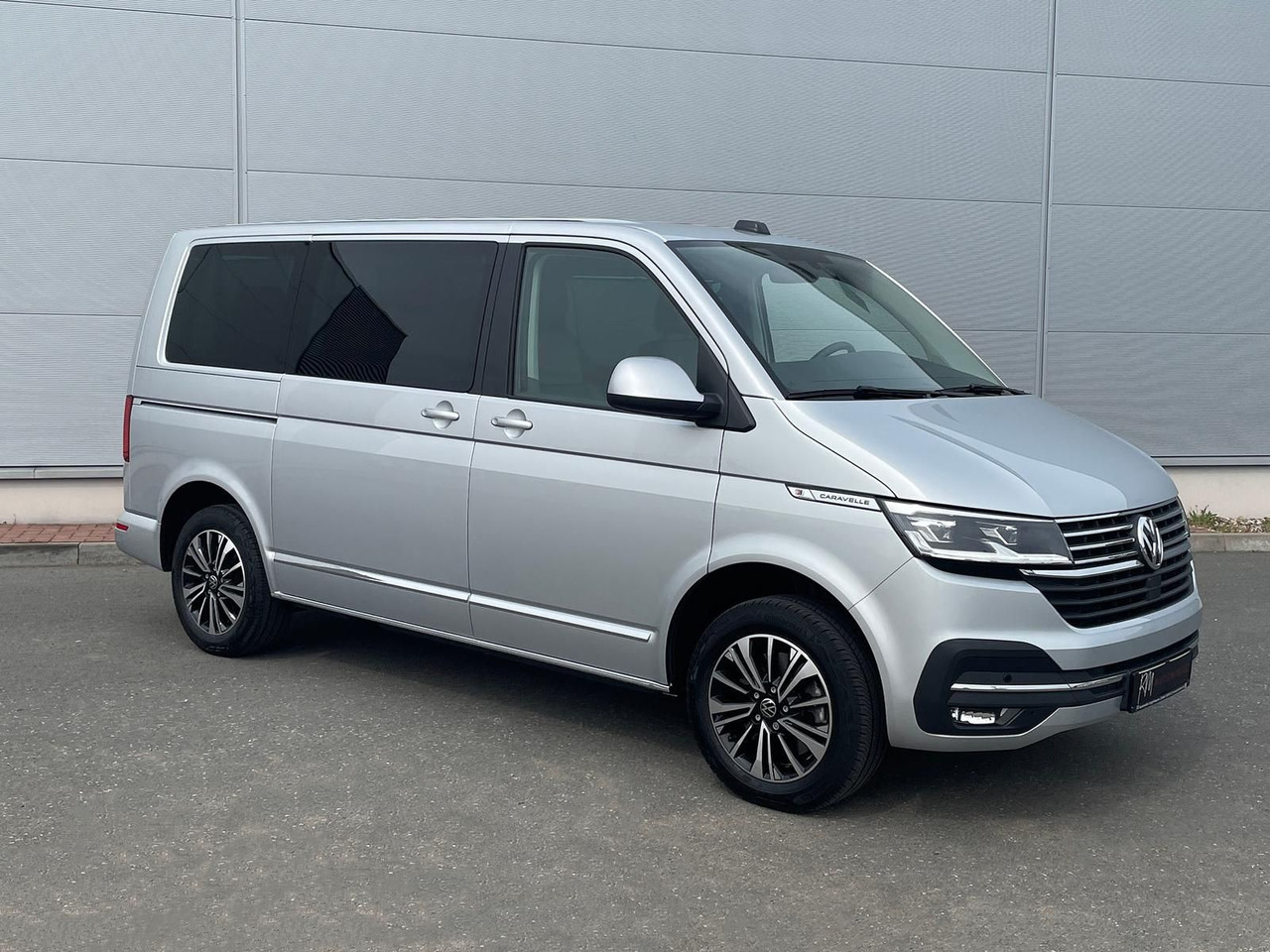 Volkswagen T6.1 Caravelle Highline STANDHZ NAVI LEDER PDC - Passenger van: picture 2 Volkswagen T6.1 Caravelle Highline STANDHZ NAVI LEDER PDC - Passenger van: picture 2