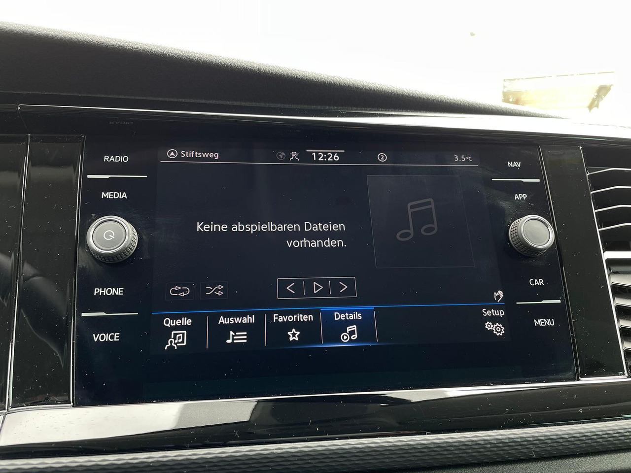 New Car Volkswagen T6.1 Transporter 2.0 TDI lang 4MOTION SITZHZ NAV: picture 19