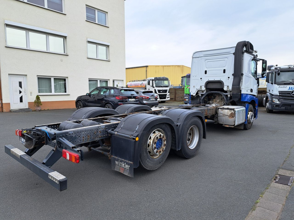 Mercedes Benz 2553 Actros 6x2 (Nr. 5790) - Cab chassis truck: picture 5 Mercedes Benz 2553 Actros 6x2 (Nr. 5790) - Cab chassis truck: picture 5