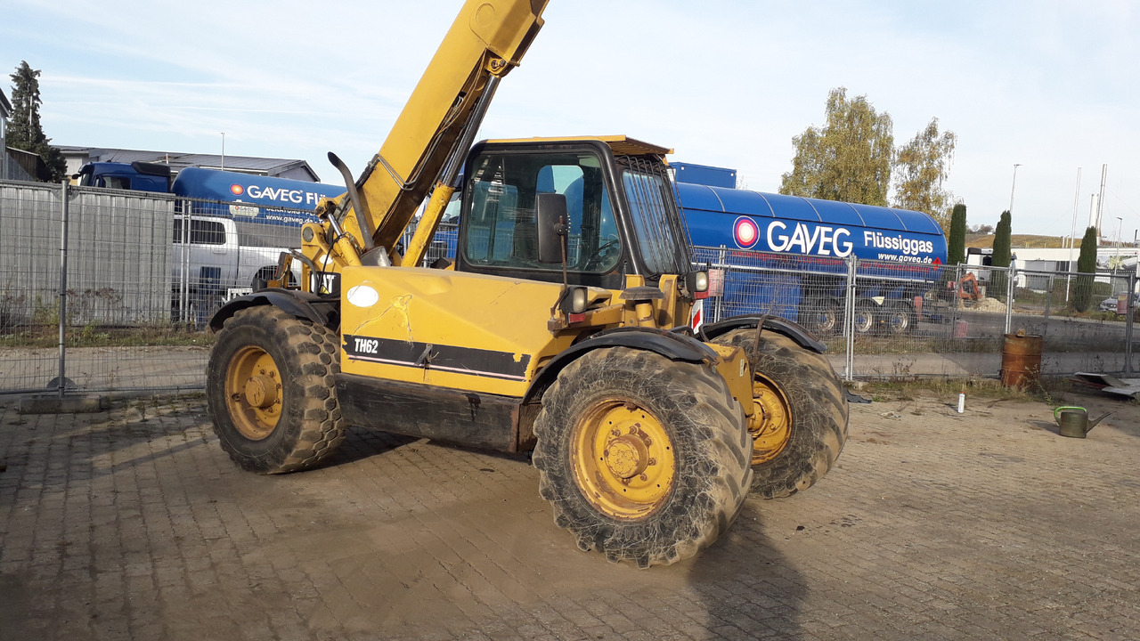 CATERPILLAR TH62 - Wheel loader: picture 5 CATERPILLAR TH62 - Wheel loader: picture 5