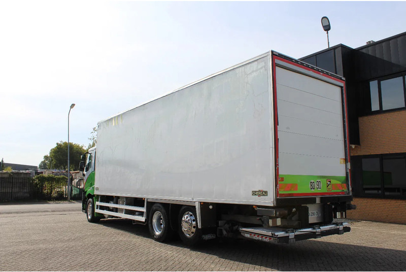 Renault T430 * RETARDER * EURO6 * CHEREAU * THERMO KING T-1200R * 6X2 * - Refrigerator truck: picture 2 Renault T430 * RETARDER * EURO6 * CHEREAU * THERMO KING T-1200R * 6X2 * - Refrigerator truck: picture 2