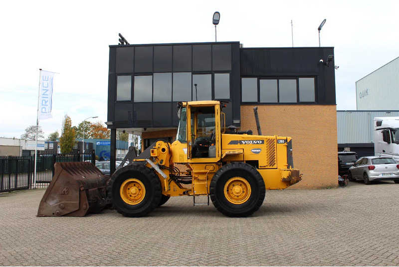 Volvo L70D - Wheel loader: picture 2 Volvo L70D - Wheel loader: picture 2