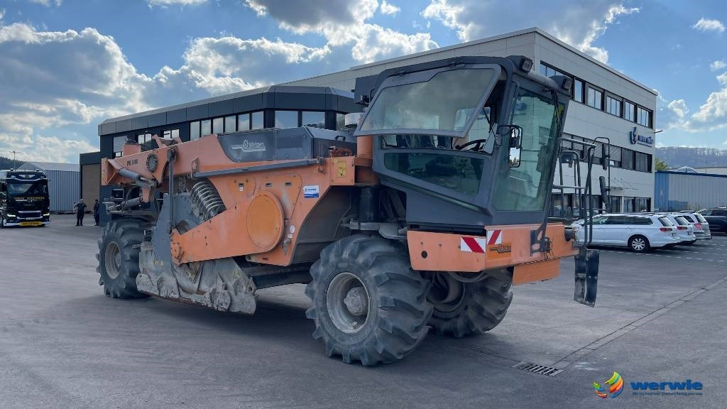 Wirtgen WR2400 - Asphalt machine: picture 2 Wirtgen WR2400 - Asphalt machine: picture 2