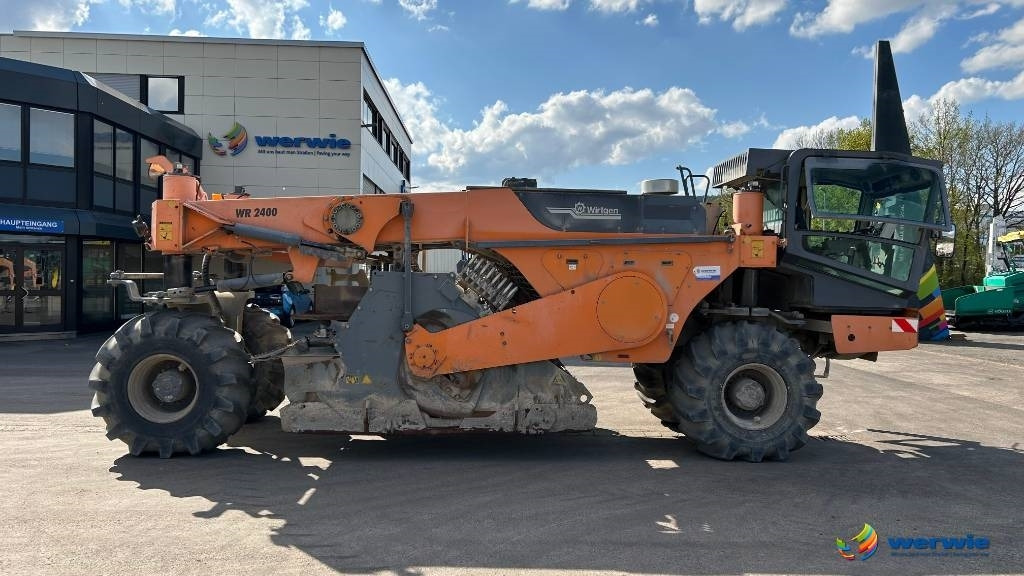 Wirtgen WR2400 - Asphalt machine: picture 1 Wirtgen WR2400 - Asphalt machine: picture 1