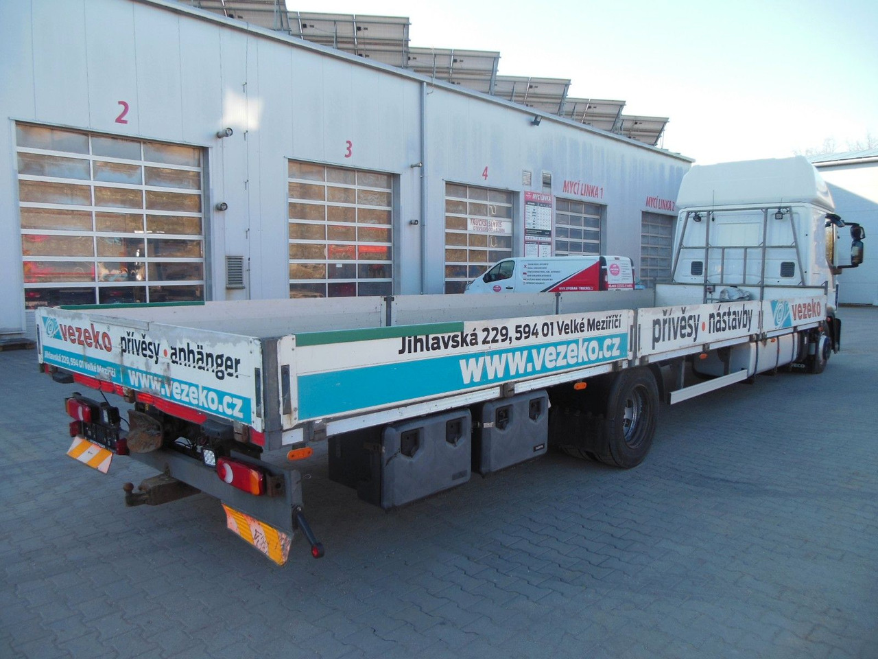 Iveco EUROCARGO 120E25, VOLL LUFT, PRITSCHE 9,1 M!!! - Dropside/ Flatbed truck: picture 3 Iveco EUROCARGO 120E25, VOLL LUFT, PRITSCHE 9,1 M!!! - Dropside/ Flatbed truck: picture 3