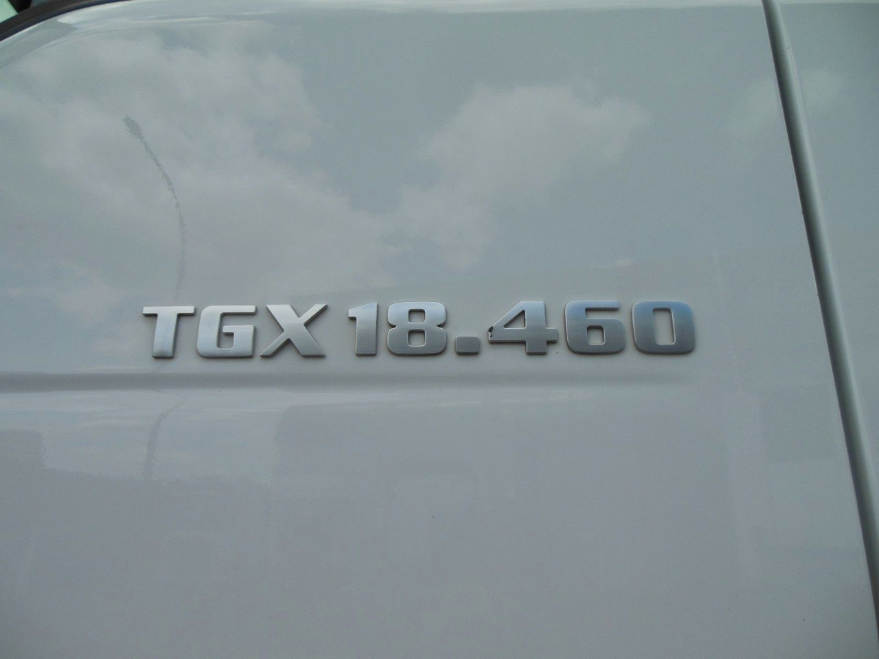 MAN TGX 18.460, XLX, VOLL LUFT, PRITSCHE 9,2M, TOP!! - Curtain side truck: picture 5 MAN TGX 18.460, XLX, VOLL LUFT, PRITSCHE 9,2M, TOP!! - Curtain side truck: picture 5