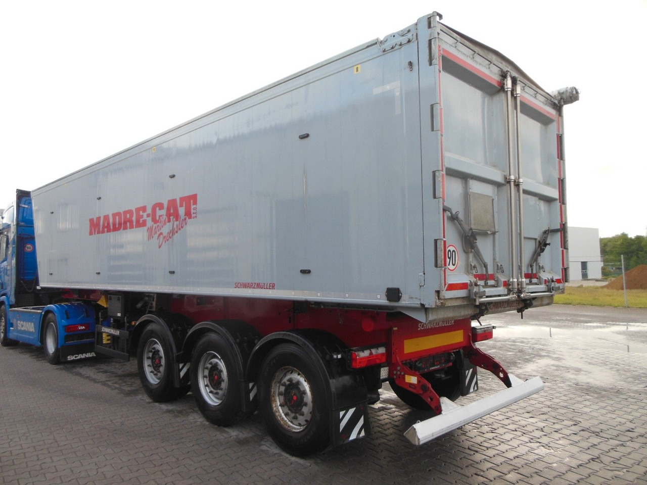 Schwarzmüller KIS 3/E, SAF, 49M3, ACHSEN 9 TONE, TOP - Tipper semi-trailer: picture 4 Schwarzmüller KIS 3/E, SAF, 49M3, ACHSEN 9 TONE, TOP - Tipper semi-trailer: picture 4