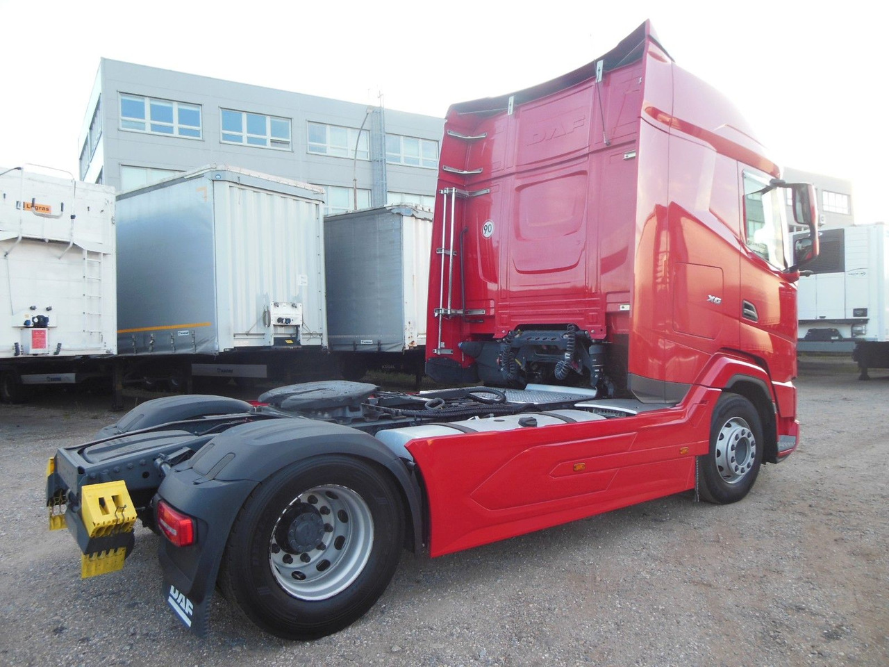 DAF XG 480, KIPPHYDRAULIK, STANDKLIMA, WIE NEUE!!! - Tractor truck: picture 3 DAF XG 480, KIPPHYDRAULIK, STANDKLIMA, WIE NEUE!!! - Tractor truck: picture 3