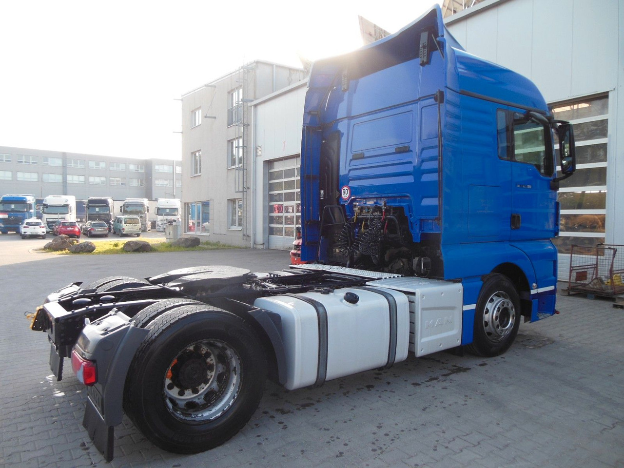 MAN TGX 18.480 BLS, MANUELL, STANDART - Tractor truck: picture 3 MAN TGX 18.480 BLS, MANUELL, STANDART - Tractor truck: picture 3
