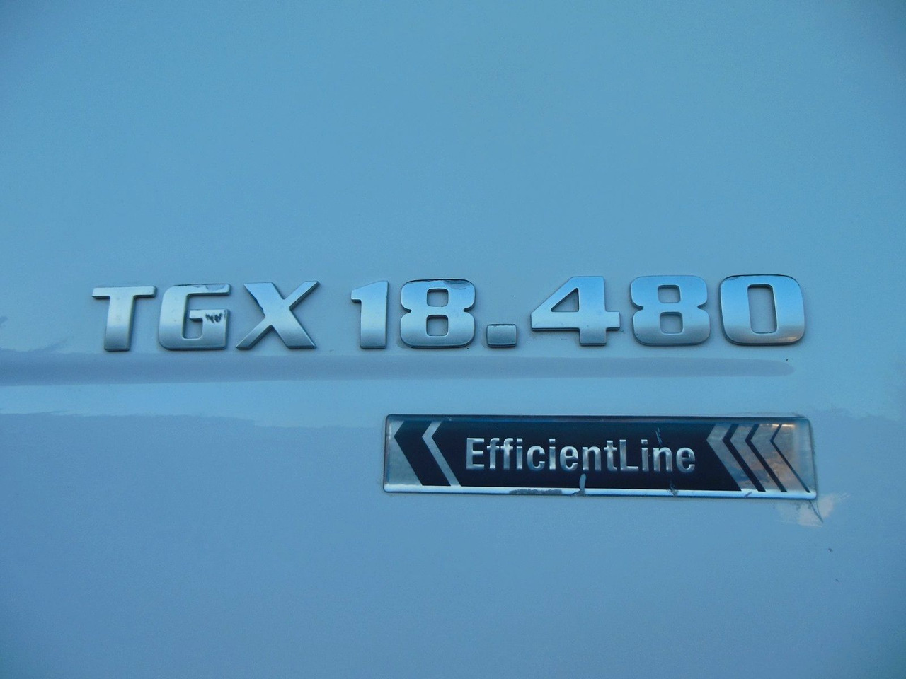 MAN TGX 18.480 LLS-U, LOWDECK + KRONE MEGA MAN TGX 18.480 LLS-U, LOWDECK - Tractor truck: picture 5 MAN TGX 18.480 LLS-U, LOWDECK + KRONE MEGA MAN TGX 18.480 LLS-U, LOWDECK - Tractor truck: picture 5