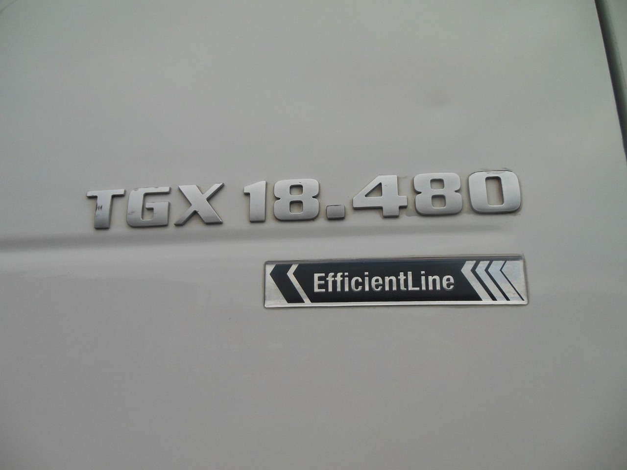 MAN TGX 18.480 LLS-U, LOWDECK + KRONE MEGA MAN TGX 18.480 LLS-U, LOWDECK - Tractor truck: picture 5 MAN TGX 18.480 LLS-U, LOWDECK + KRONE MEGA MAN TGX 18.480 LLS-U, LOWDECK - Tractor truck: picture 5