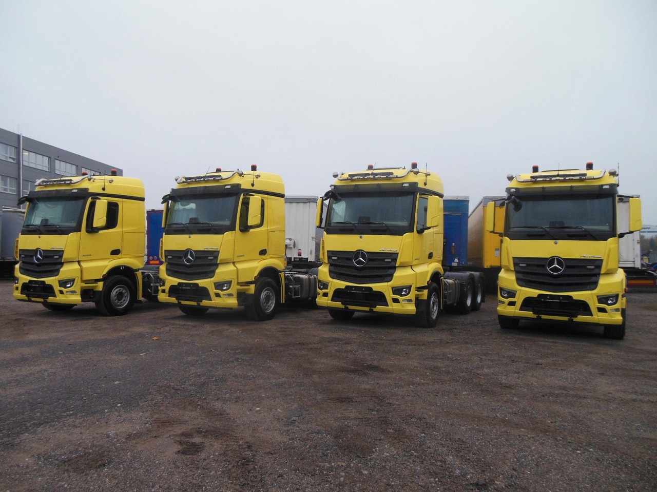 Mercedes-Benz 3353 ACTROS, 6X4, TRK, SET 120 TON, WIE NEUE!E!! - Tractor truck: picture 2 Mercedes-Benz 3353 ACTROS, 6X4, TRK, SET 120 TON, WIE NEUE!E!! - Tractor truck: picture 2