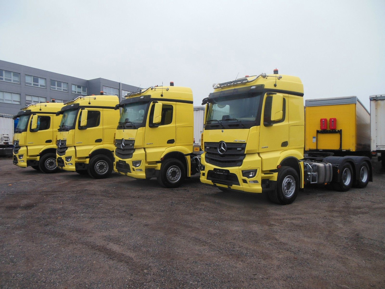Mercedes-Benz 3353 ACTROS, 6X4, TRK, SET 120 TON, WIE NEUE!E!! - Tractor truck: picture 1 Mercedes-Benz 3353 ACTROS, 6X4, TRK, SET 120 TON, WIE NEUE!E!! - Tractor truck: picture 1