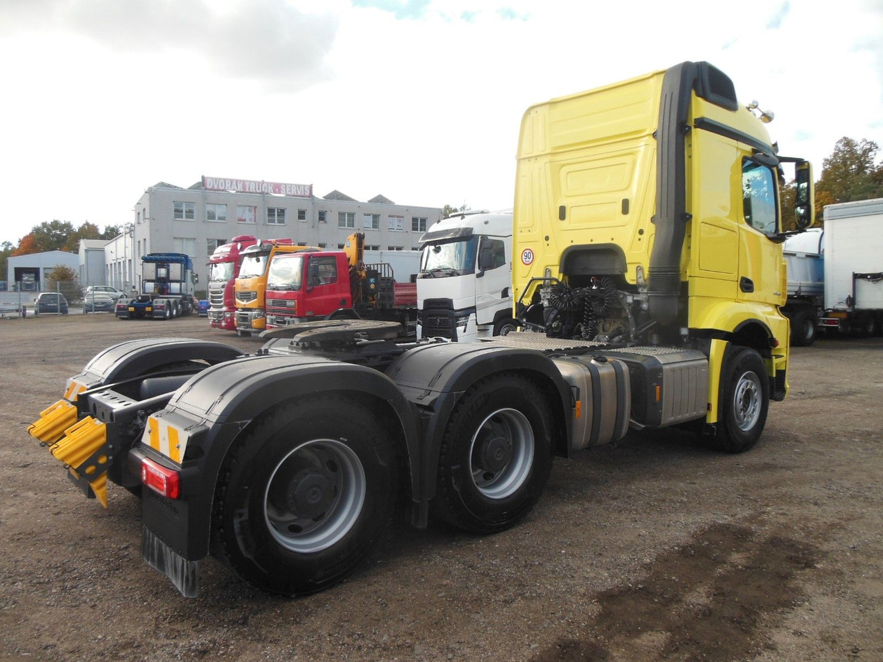 Mercedes-Benz ACTROS 3353, 6X4, 120.000 KG, TRK, 4 STÜCKS, - Tractor truck: picture 3 Mercedes-Benz ACTROS 3353, 6X4, 120.000 KG, TRK, 4 STÜCKS, - Tractor truck: picture 3