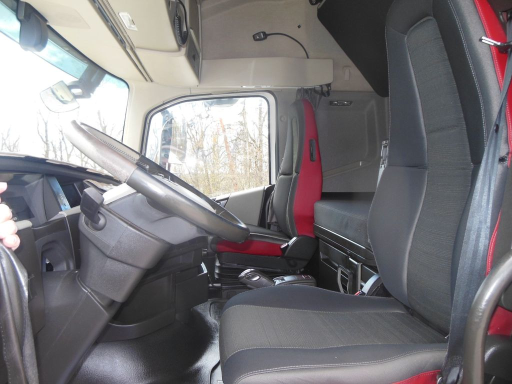 Tractor truck Volvo FH 13/460, GLOBE XL Volvo FH 13/460, GLOBE XL: picture 13 Tractor truck Volvo FH 13/460, GLOBE XL Volvo FH 13/460, GLOBE XL: picture 13