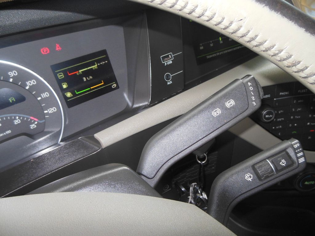 Tractor truck Volvo FH 13/460, GLOBE XL Volvo FH 13/460, GLOBE XL: picture 16 Tractor truck Volvo FH 13/460, GLOBE XL Volvo FH 13/460, GLOBE XL: picture 16