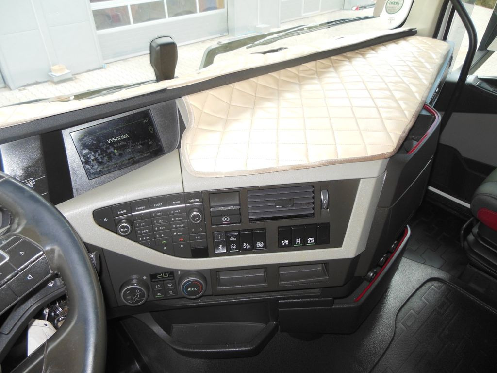 Tractor truck Volvo FH 13/460, GLOBE XL Volvo FH 13/460, GLOBE XL: picture 19 Tractor truck Volvo FH 13/460, GLOBE XL Volvo FH 13/460, GLOBE XL: picture 19