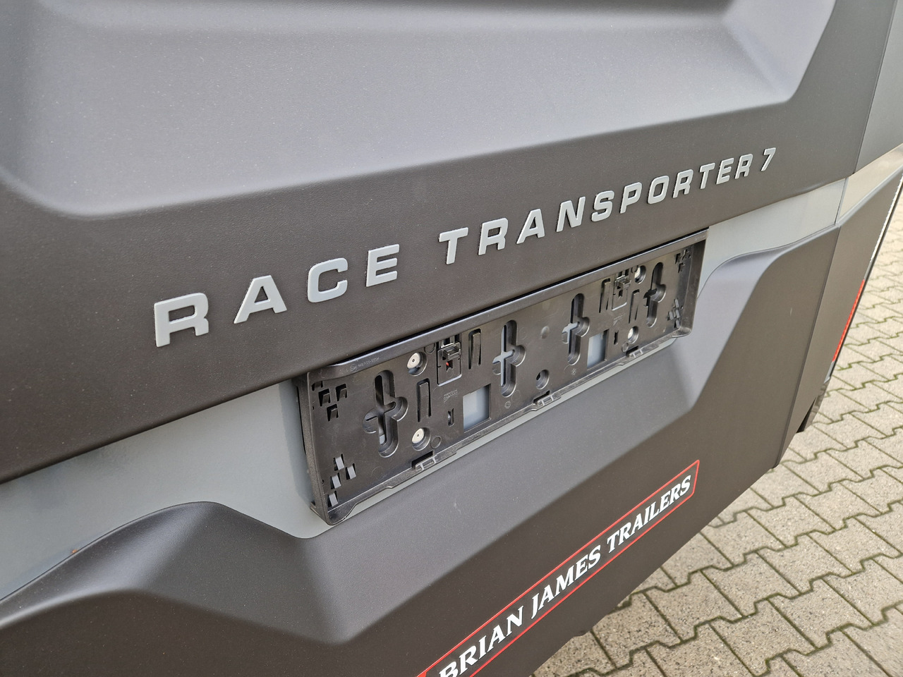 Autotransporter trailer BJT Race Transporter 7 397-6023-35-3-10-B 600x228x189cm black ASR Kamera Alufelgen Tridem 3500: picture 11