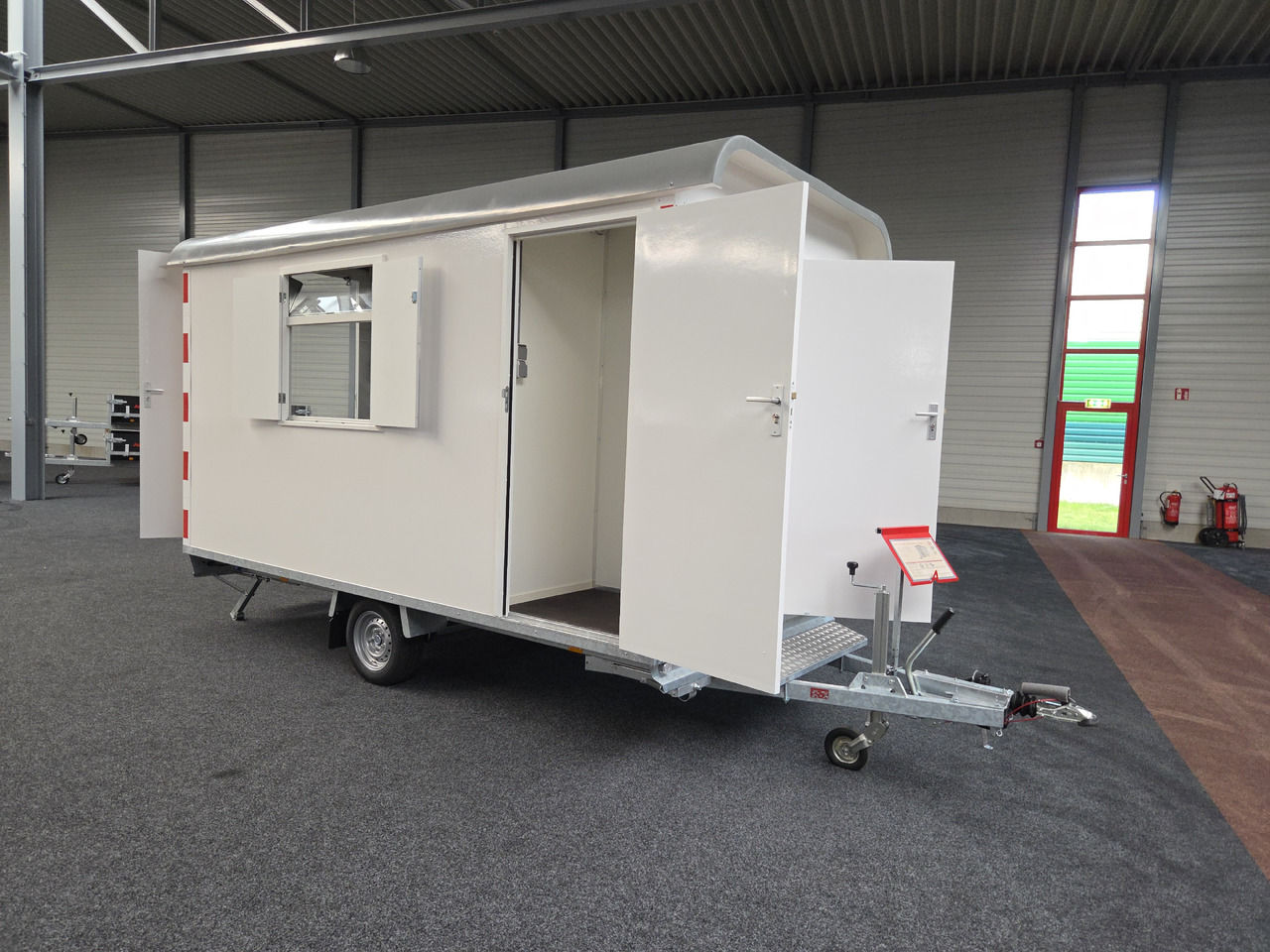 Bauwagen PTS 1400.390×188 Heizung Toilette 1400kg - Closed box trailer: picture 4 Bauwagen PTS 1400.390×188 Heizung Toilette 1400kg - Closed box trailer: picture 4