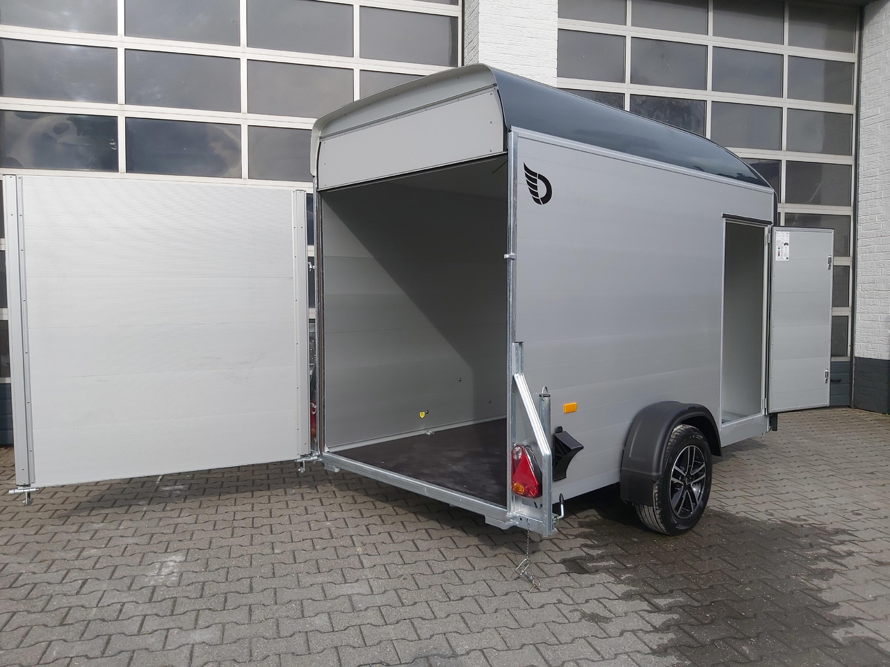 Cargo Roadster 300 300x150x184cm Alu Poly darkgrey Seitentür Alufelgen darkline 100km/H 1300kg - Closed box trailer: picture 5 Cargo Roadster 300 300x150x184cm Alu Poly darkgrey Seitentür Alufelgen darkline 100km/H 1300kg - Closed box trailer: picture 5