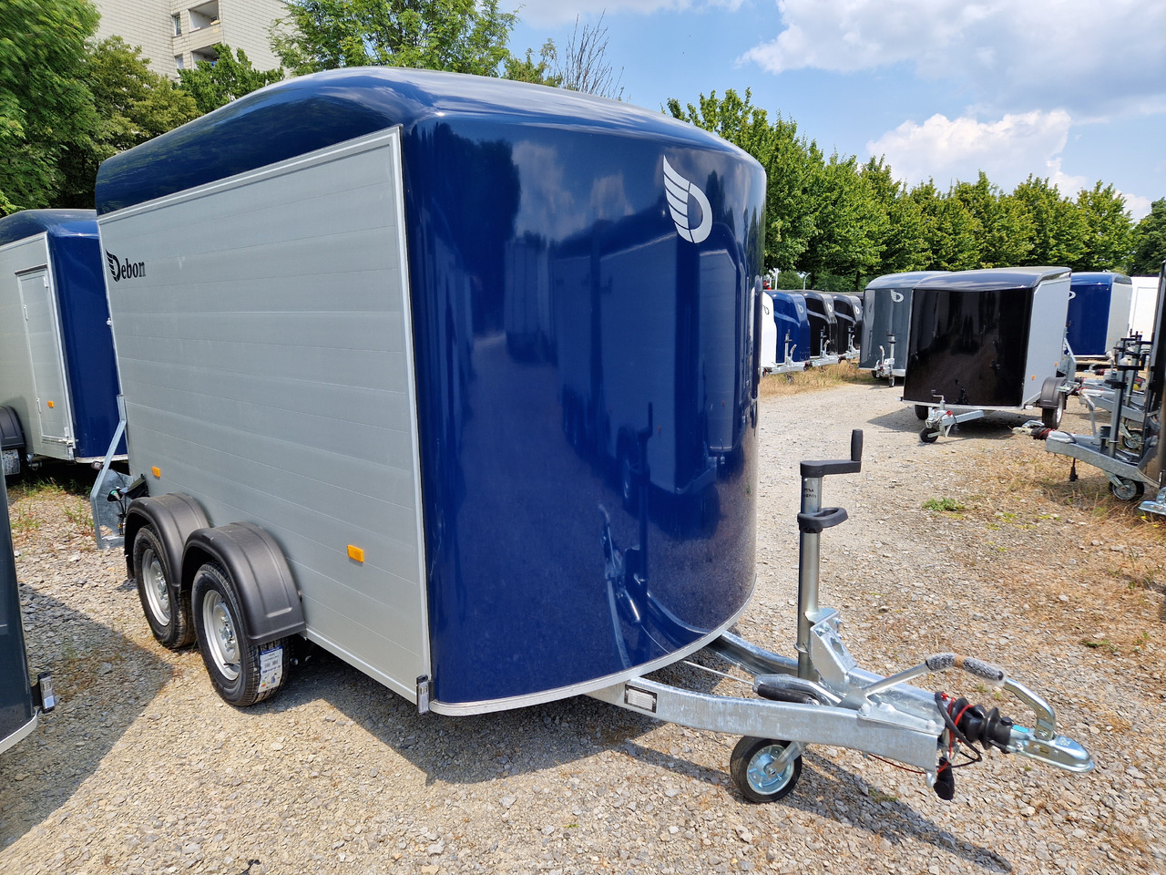 Cargo Roadster 500 312x167x199cm Alu Poly royalblue Pullman 100 km/H 2000kg Abverkauf - Closed box trailer: picture 1 Cargo Roadster 500 312x167x199cm Alu Poly royalblue Pullman 100 km/H 2000kg Abverkauf - Closed box trailer: picture 1