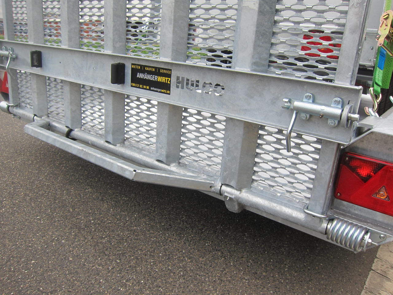 HULCO TERRAX Aluboden 394x180x27cm Heckrampe 150cm Tridem (XL) 3500kg - Plant trailer: picture 4 HULCO TERRAX Aluboden 394x180x27cm Heckrampe 150cm Tridem (XL) 3500kg - Plant trailer: picture 4