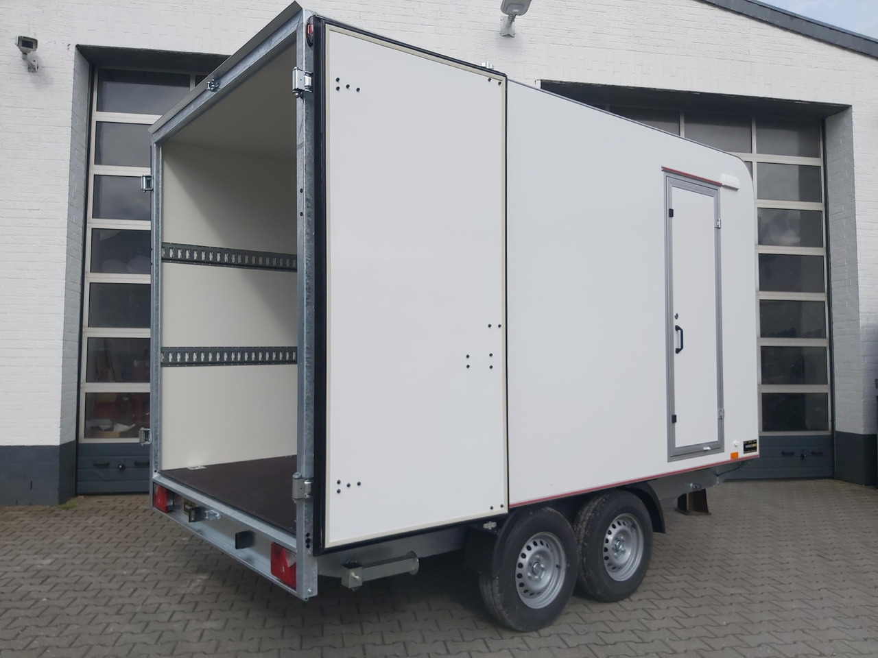 Closed box trailer Hochlader Koffer TFSP 360T.00 360x200x210cm aero Zurrsystem Seitentür 14" (L) 2700kg 100 km/H: picture 7