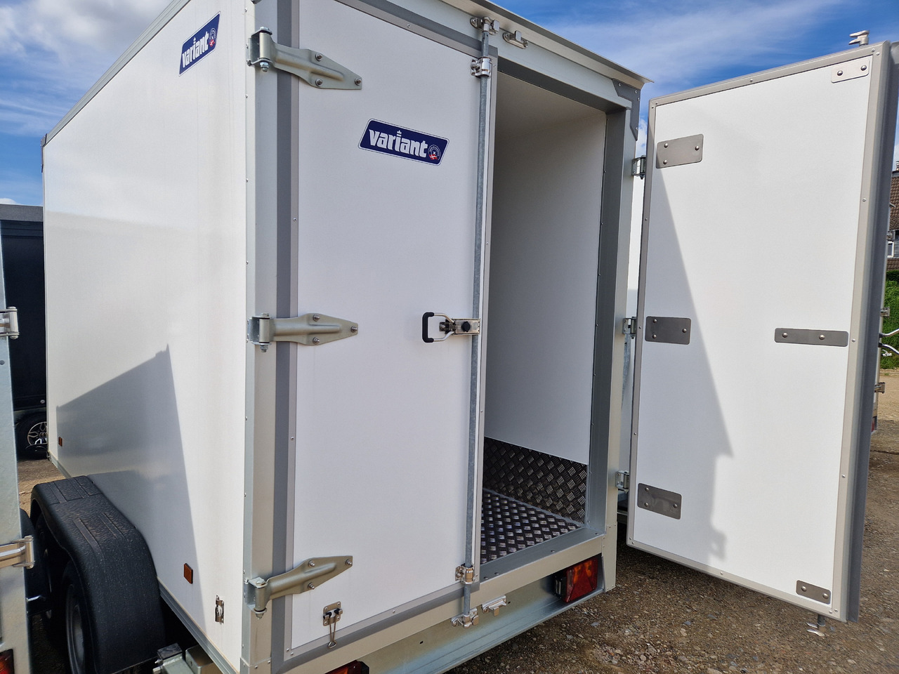 Kühlanhänger 2017 K3 295x158x190cm Lebensmittel GOVI Aggregat Arktik Pluskühler 2000kg - Refrigerator trailer: picture 5 Kühlanhänger 2017 K3 295x158x190cm Lebensmittel GOVI Aggregat Arktik Pluskühler 2000kg - Refrigerator trailer: picture 5