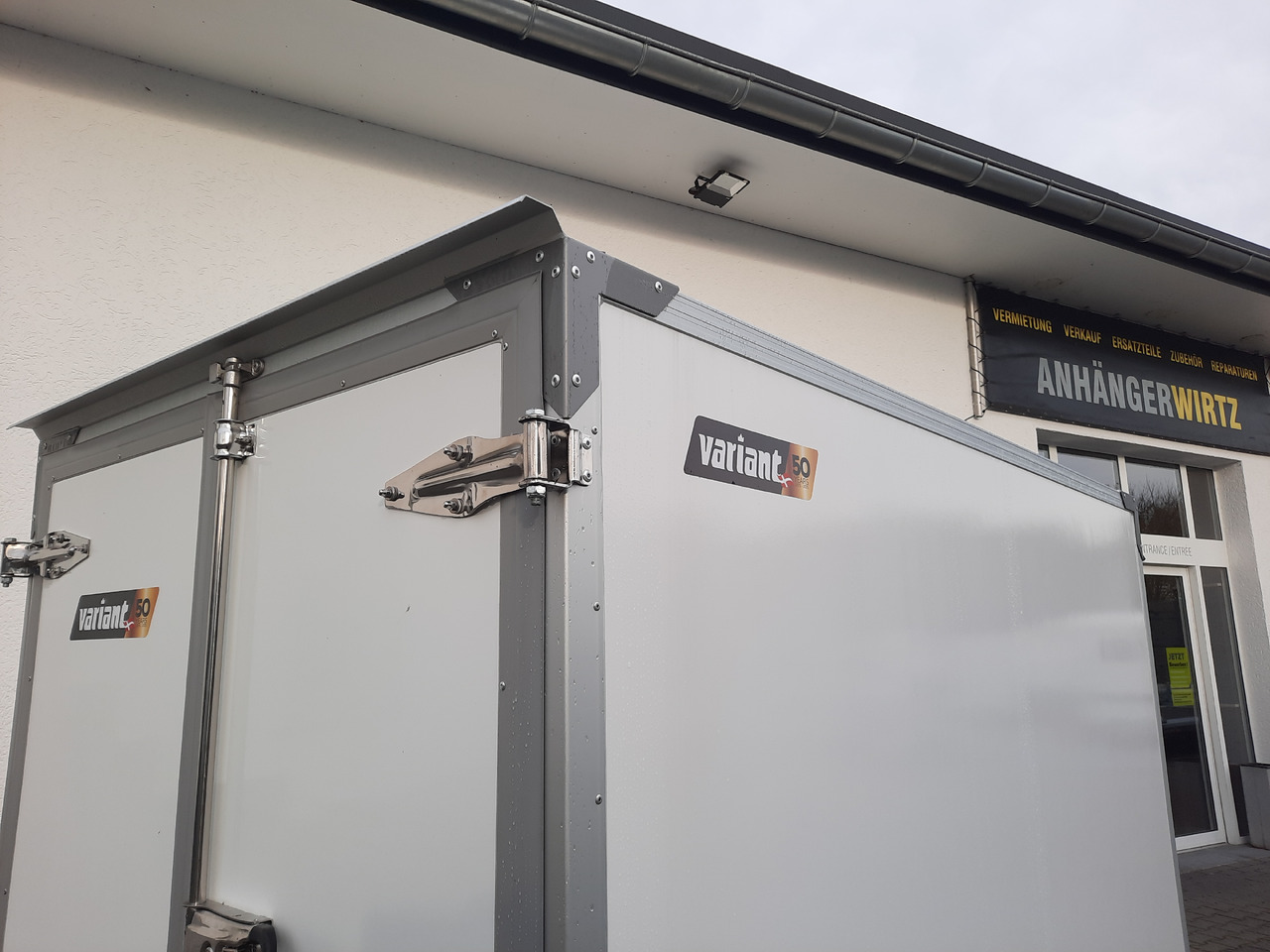 Variant Kühlanhänger 1315 K2 249x138x160cm GOVI Aggregat Lebensmittel (S) 1350kg - Refrigerator trailer: picture 5 Variant Kühlanhänger 1315 K2 249x138x160cm GOVI Aggregat Lebensmittel (S) 1350kg - Refrigerator trailer: picture 5